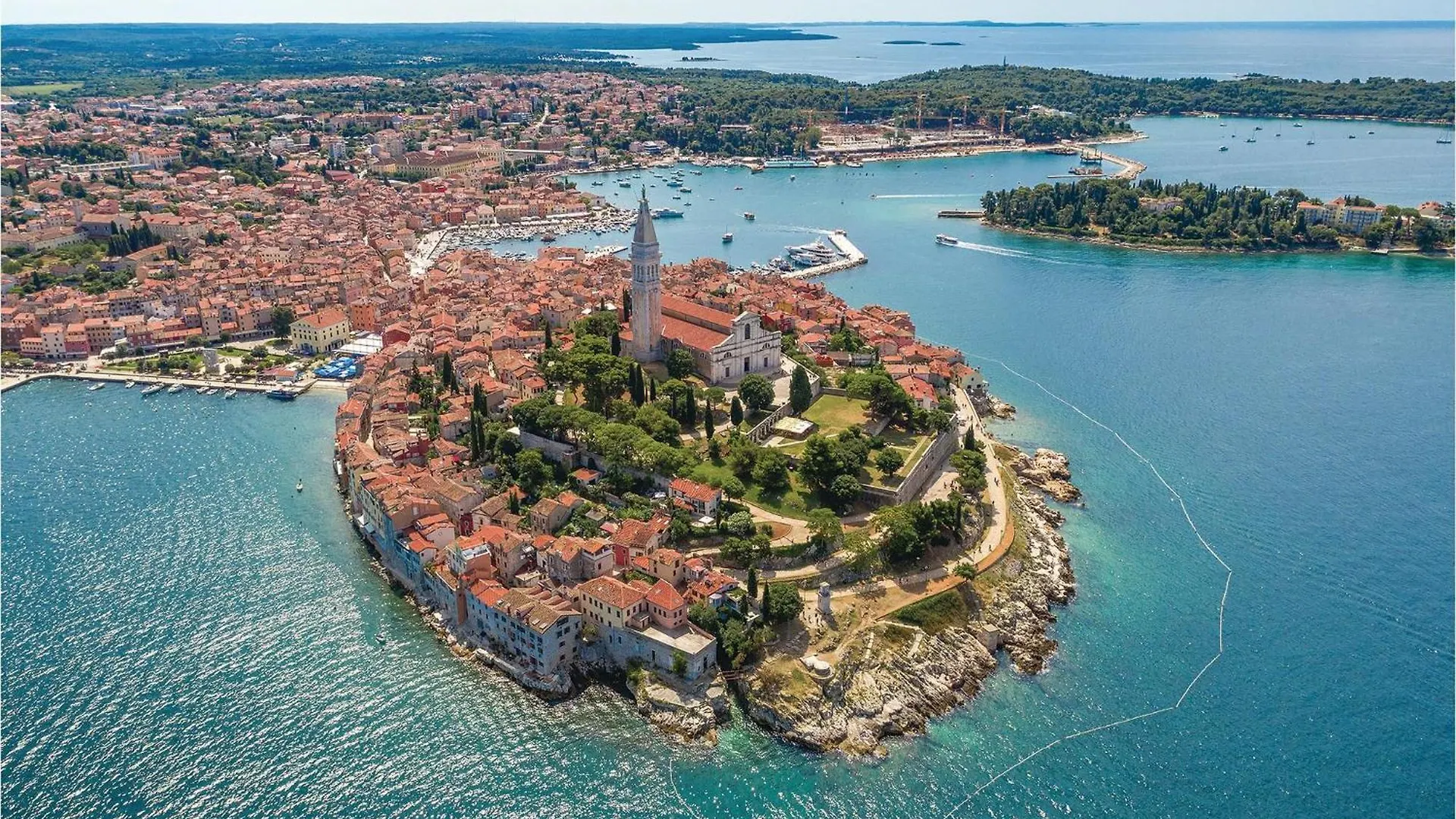 Awesome Apartment In Rovinj With Kitchen